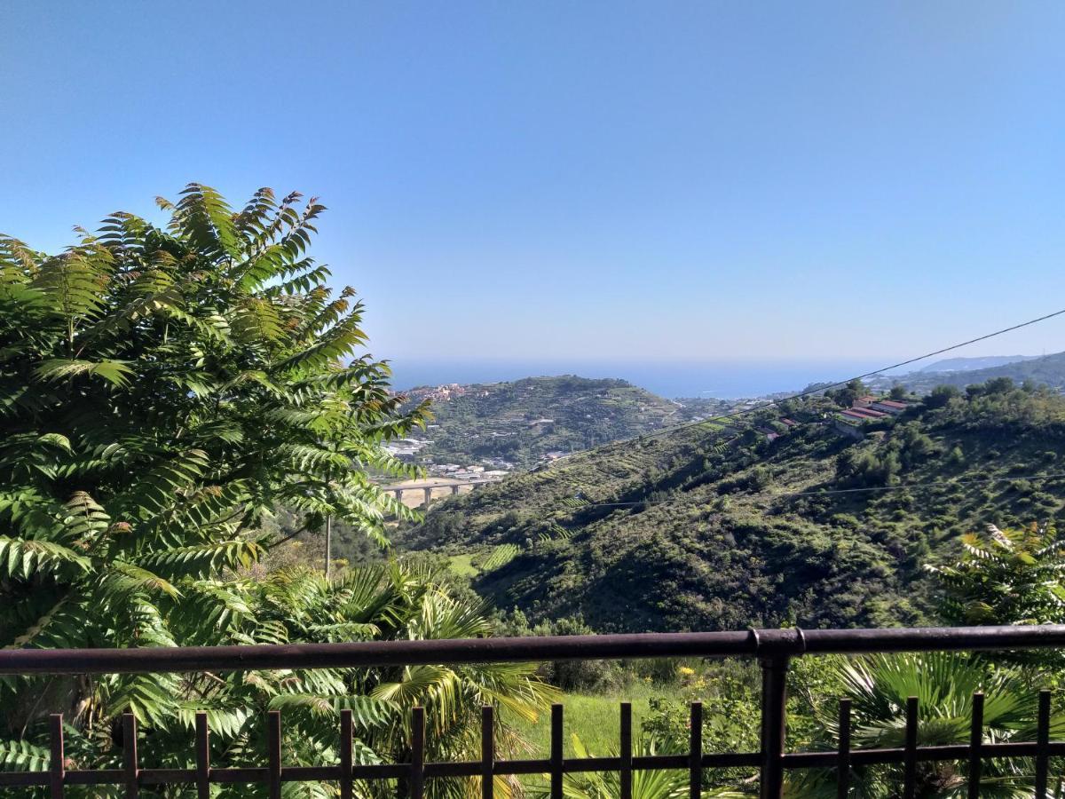 Detached House With Garden And Sea View Hostal San Remo Exterior foto