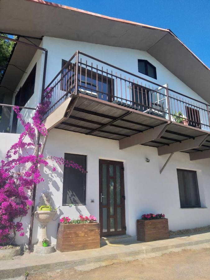 Detached House With Garden And Sea View Hostal San Remo Exterior foto