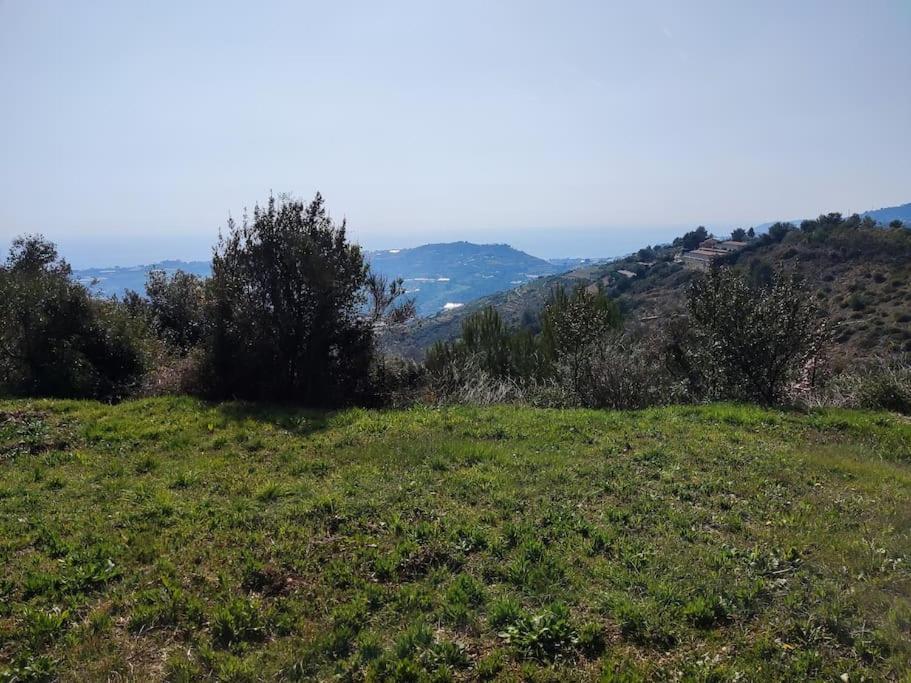Detached House With Garden And Sea View Hostal San Remo Exterior foto