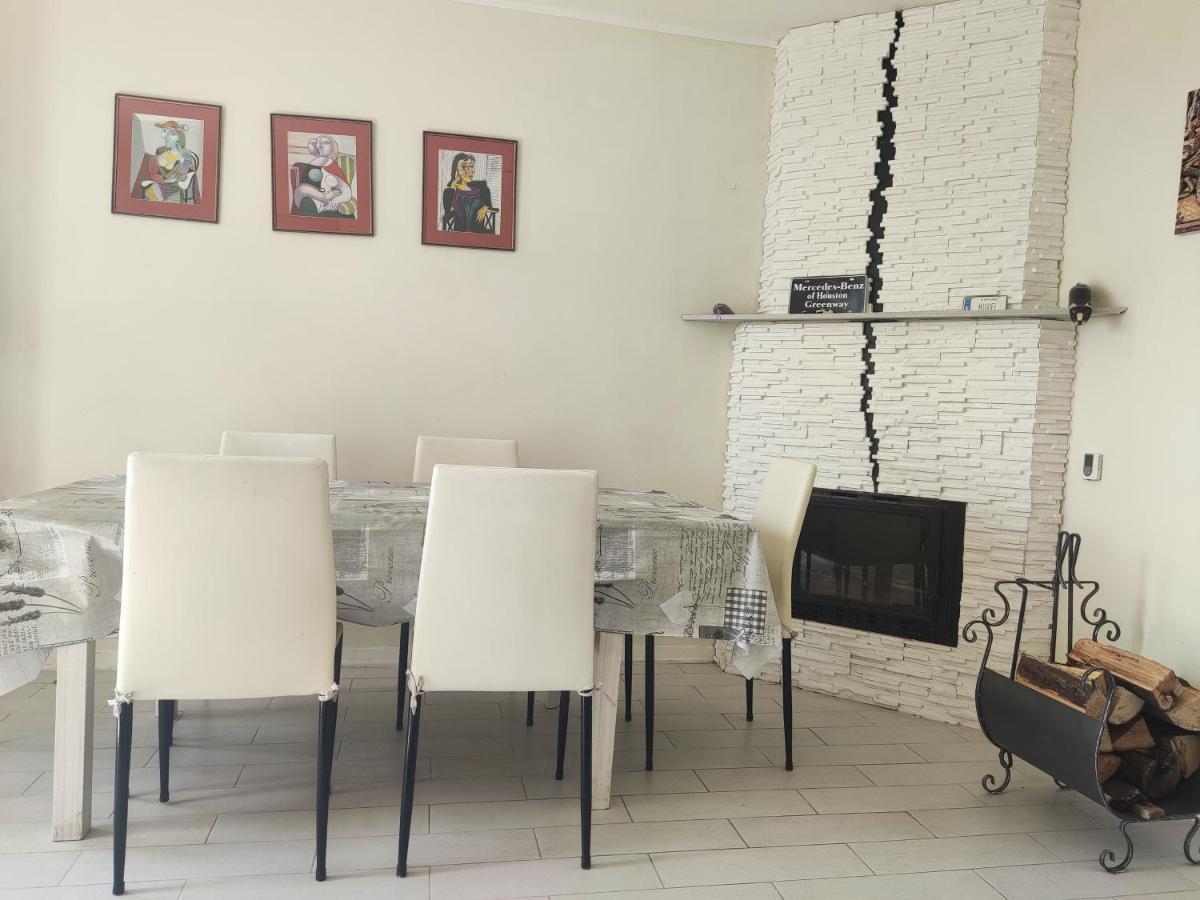 Detached House With Garden And Sea View Hostal San Remo Exterior foto